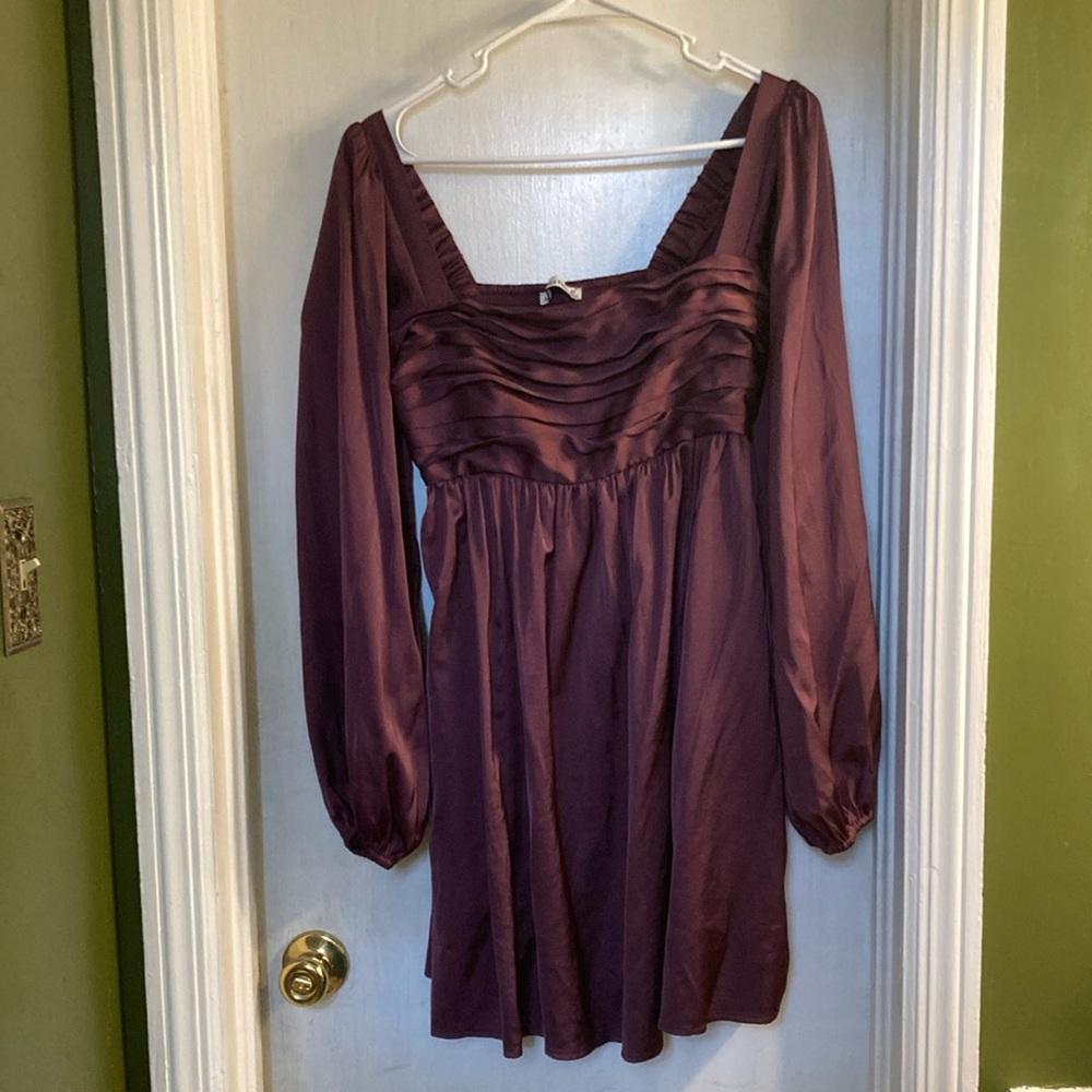 Abercrombie & Fitch Mini Maroon Elegant Dress Small